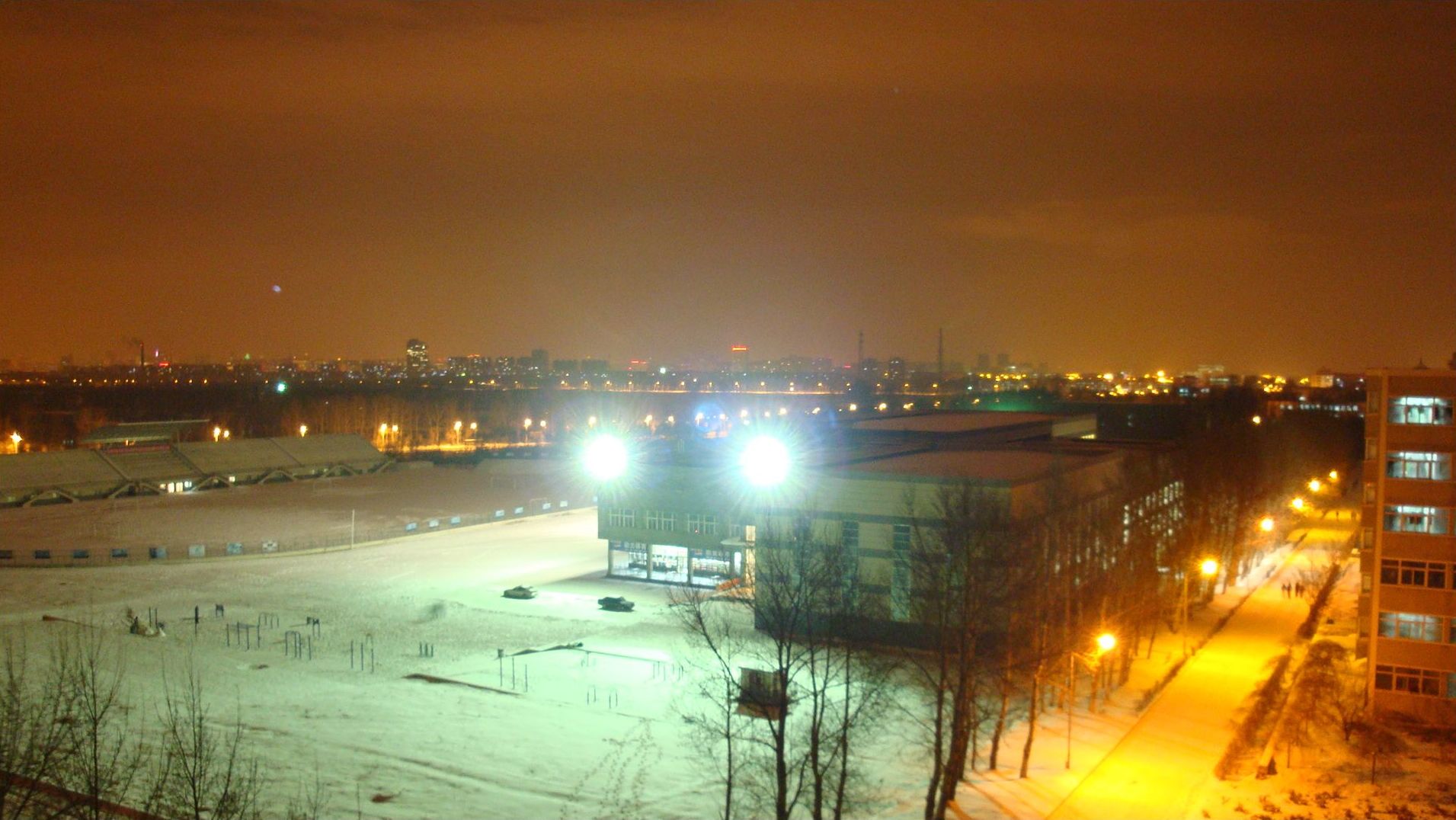 吉林农业大学雪夜