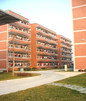 宁波万里国际学校中学校园环境学生公寓