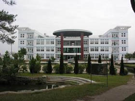 武汉市黄陂区第一中学地址和校园环境